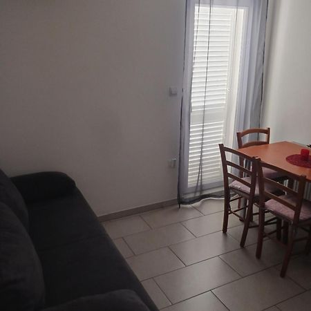 Apartmani Petra Primošten Exterior foto