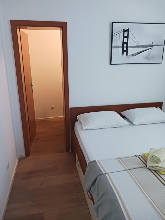 Apartmani Petra Primošten Exterior foto